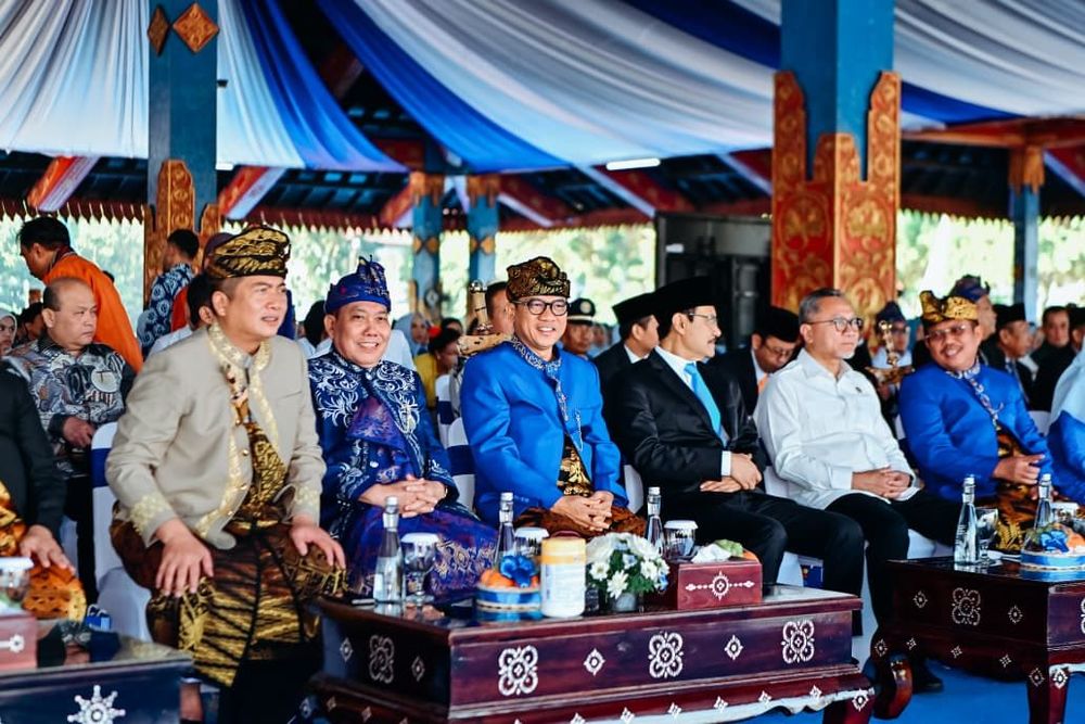 HUT ke-68 Lombok Barat, Mendes Yandri Soroti Etos Kerja Desa
