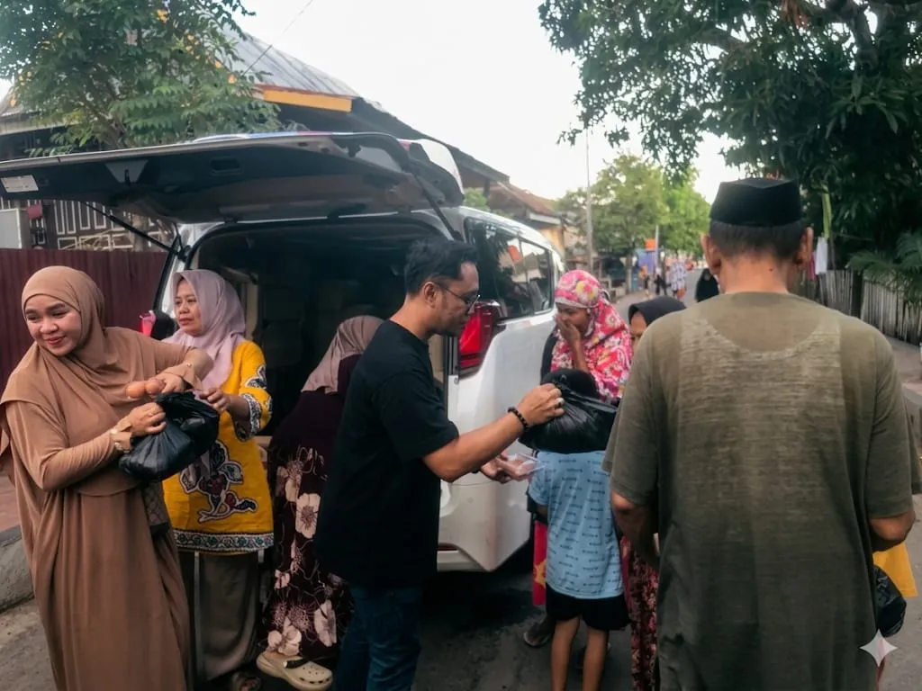 Turun ke Gang Sempit, Syahwan Maarif Sambangi Warga Lumpuh di Bentenge