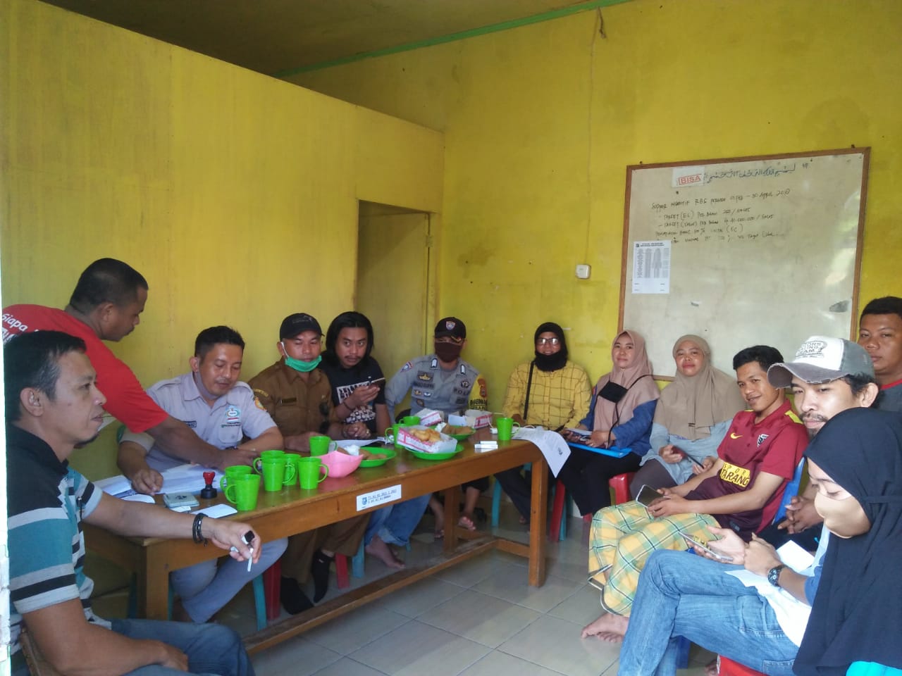 Keren Karang Taruna Ini, Bikin Pelatihan Desain Grafis dan Jurnalistik