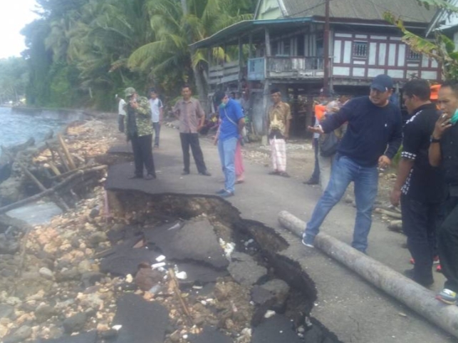 Tanggul Pengaman Pantai Roboh Lagi di Herlang Bulukumba