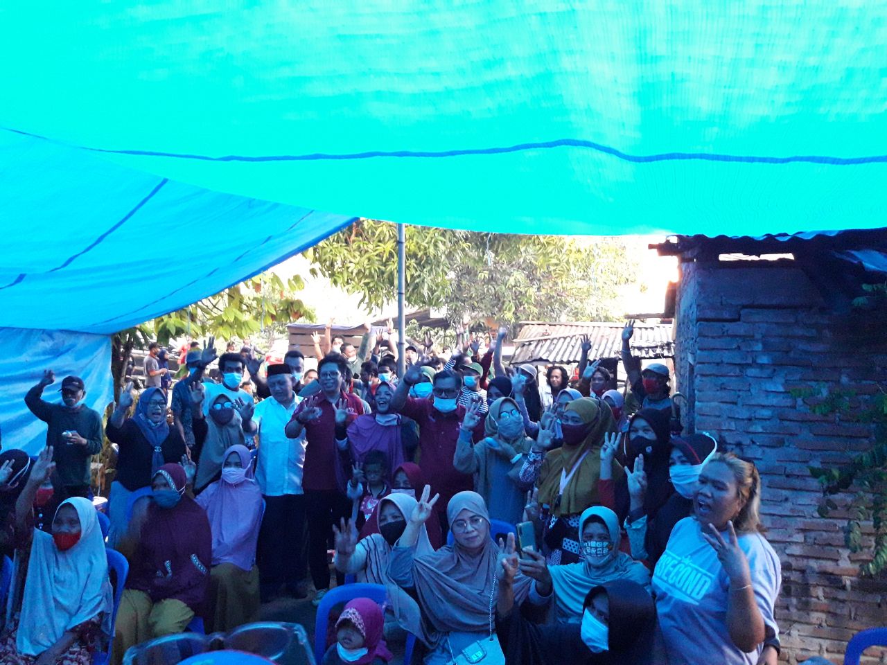 Dua Kali Saksikan Debat, Warga Rilau Ale Mantapkan Dukungan ke Kacamatayya