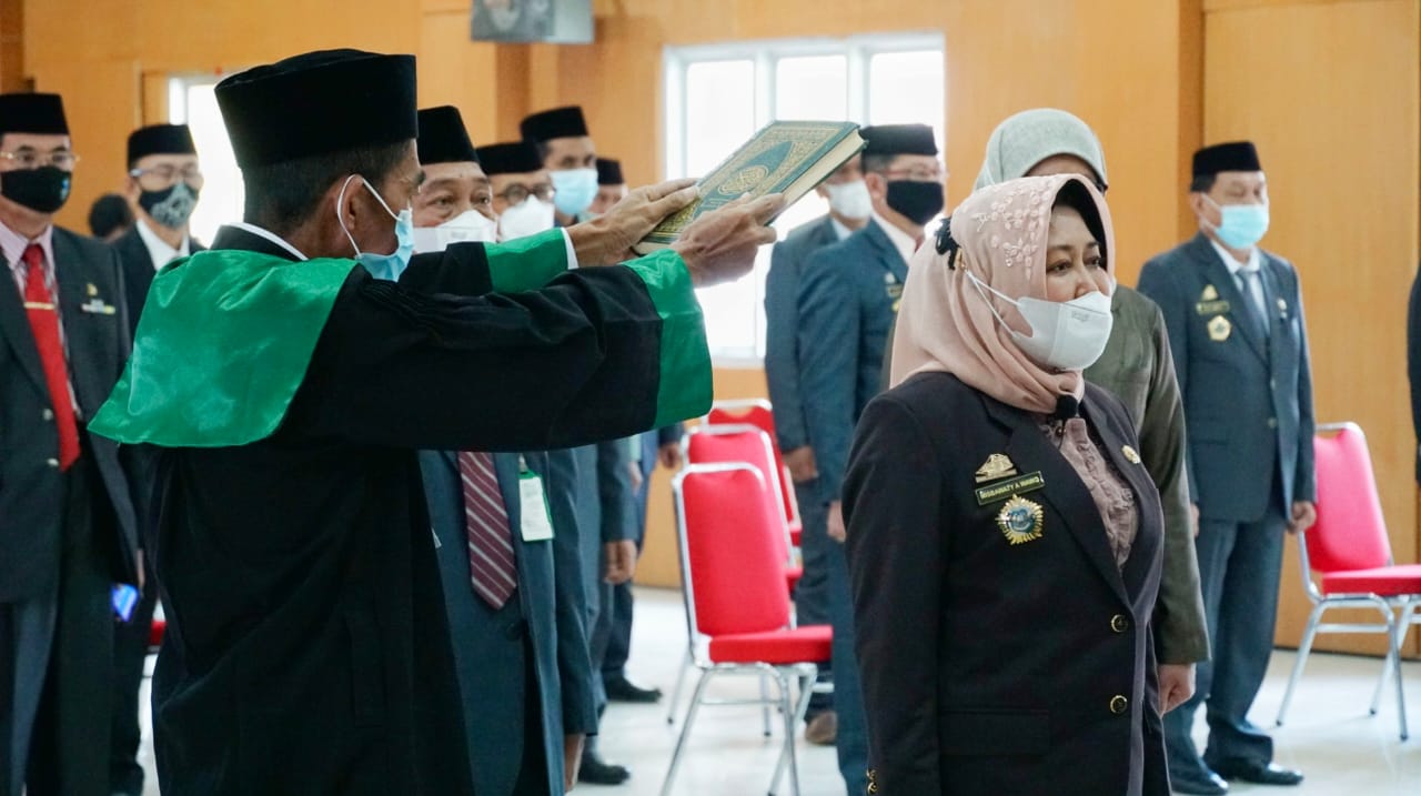 Misbawati, Mantan Kepala Dinas Lingkungan Hidup dan Kehutanan Dilantik Sebagai Sekda Bulukumba