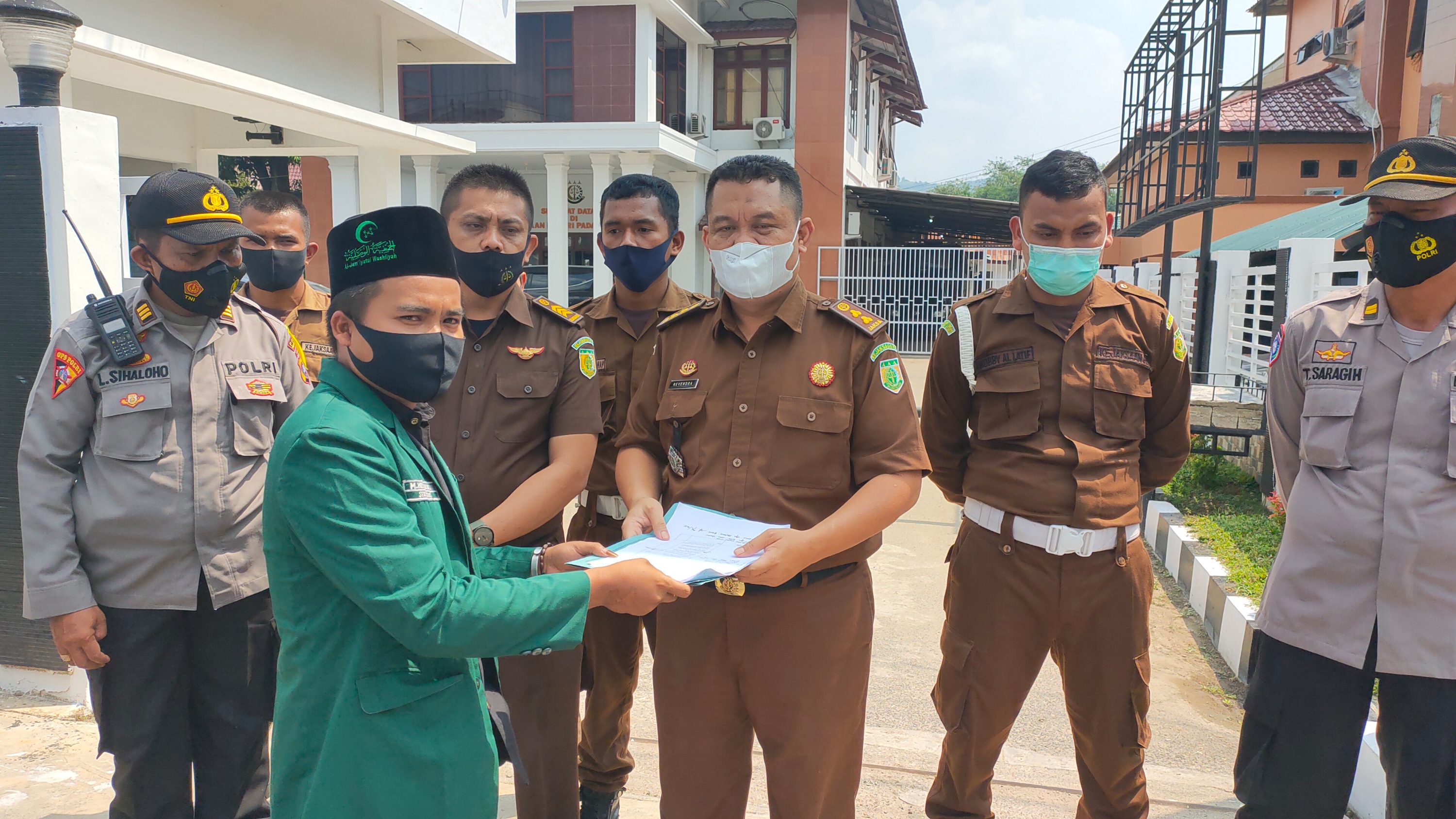 HIMMAH Tapsel-Padangsidimpuan Datangi KAJARI, Usut Tuntas Duga'an Korupsi RSUD Kota Padangsidimpuan