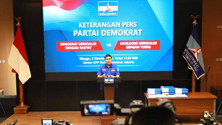 Demokrat berkoalisi dengan Rakyat VS Moeldoko berkoalisi dengan Yusril