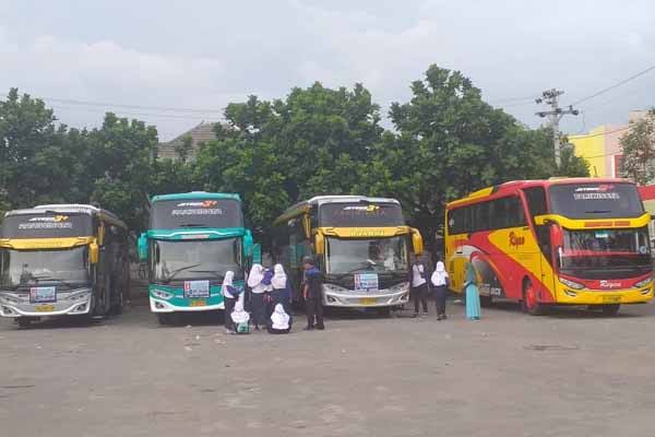 Polisi Turun Tangan Parkir Bus Malioboro Yogyakarta Rp350 Ribu