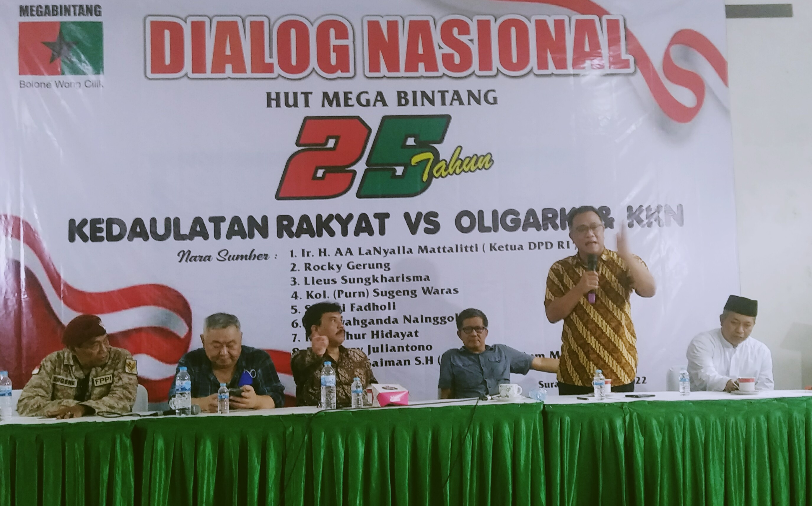 Dialog Nasional Mega Bintang, Jumhur Hidayat: Lawan Oligarki dan KKN