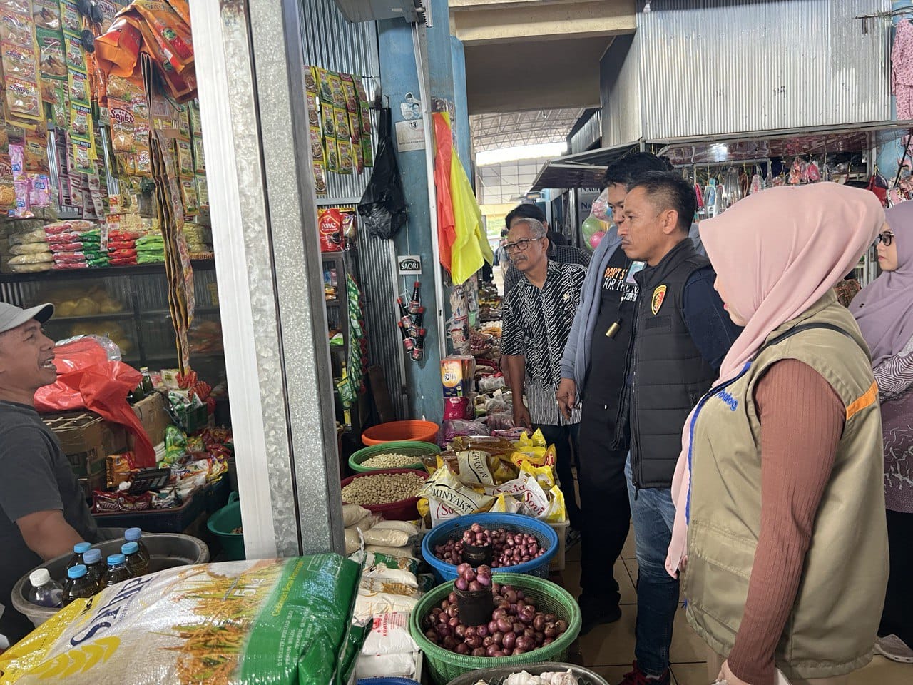 Sidak Pasar Cekkeng: Ini Daftar Harga Sembako Bulukumba Terbaru